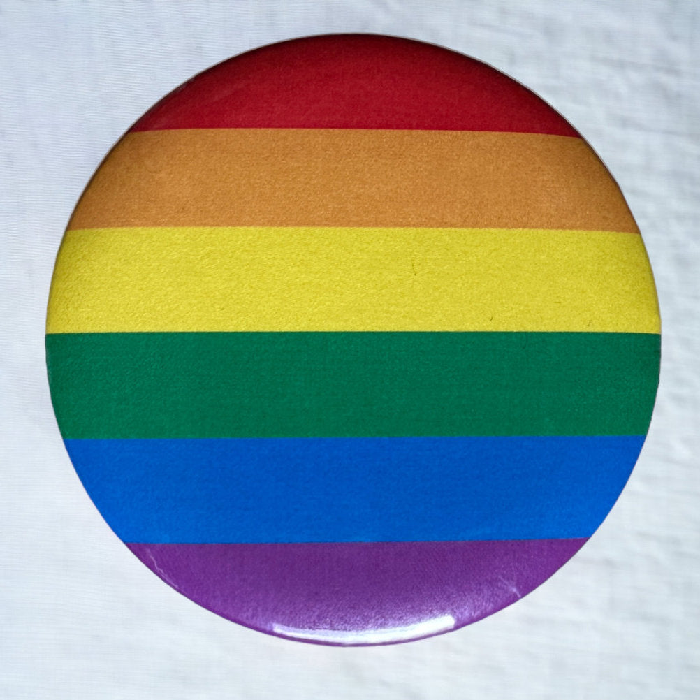 Bouton à épingle 55 mm aux couleurs de l'arc-en-ciel