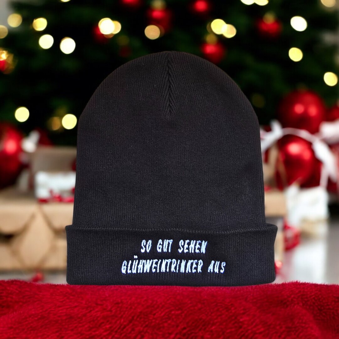 Witzige Mützen mit verschiedenem Text